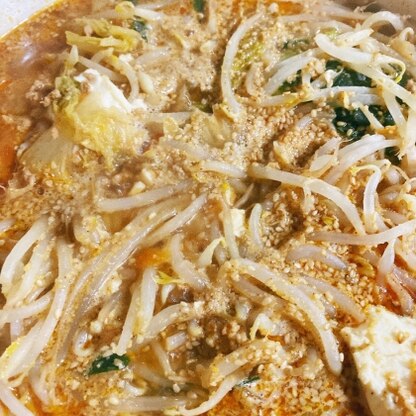 美味しいーー！！あったまるーー！
〆はもちろんちゃんぽん麺にしました♬簡単だし、材料もこってなくて嬉しいメニューですね！